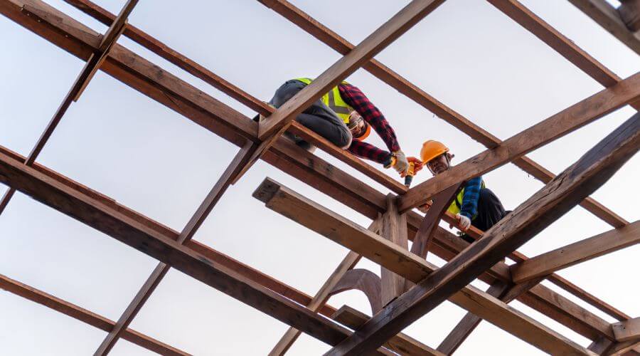 Professional gutter cleaning services in Auberry, CA